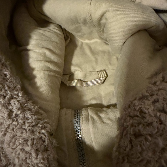 SOLD - Picture 3 of 6